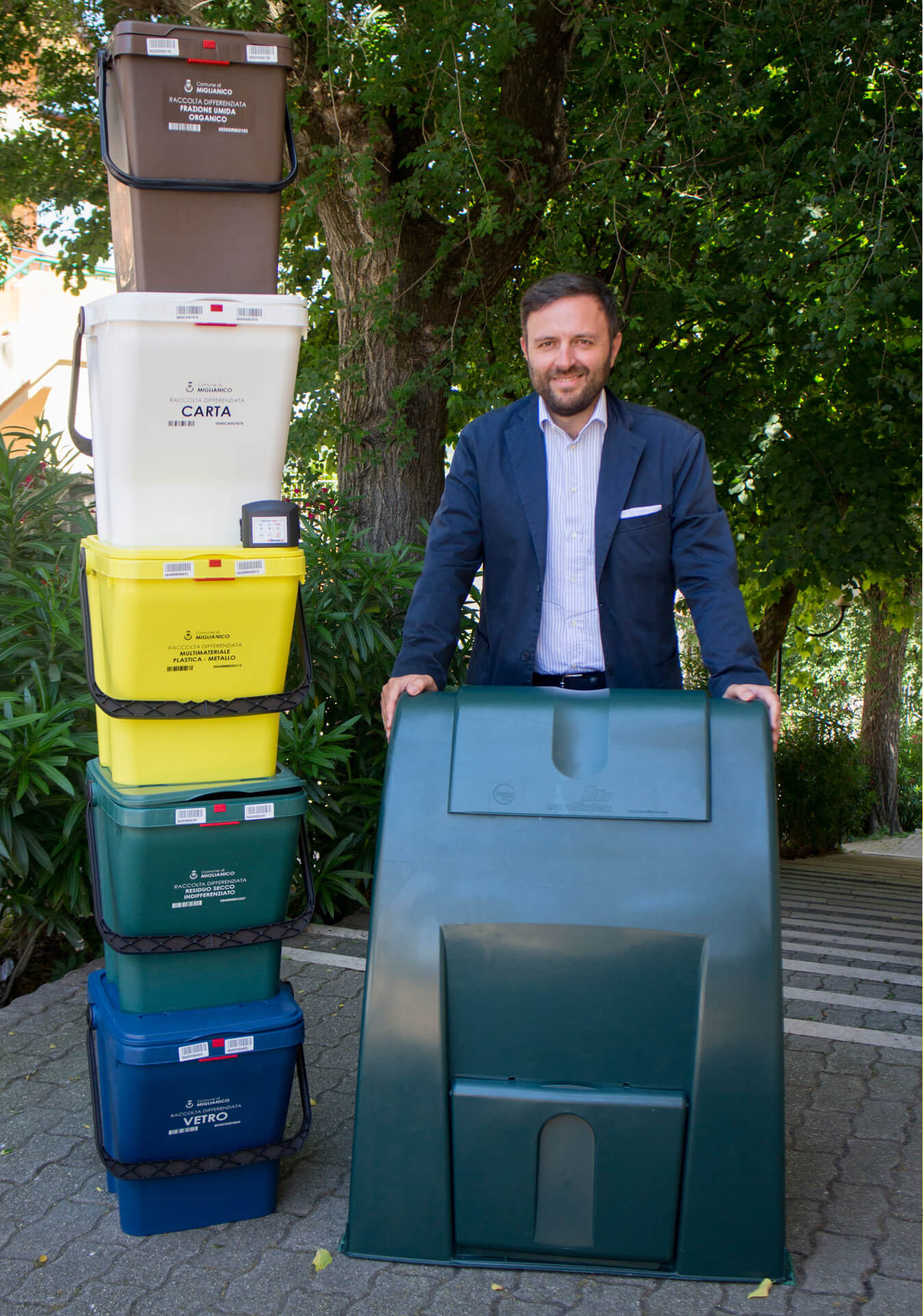 Fabio Adezio near some trash cans