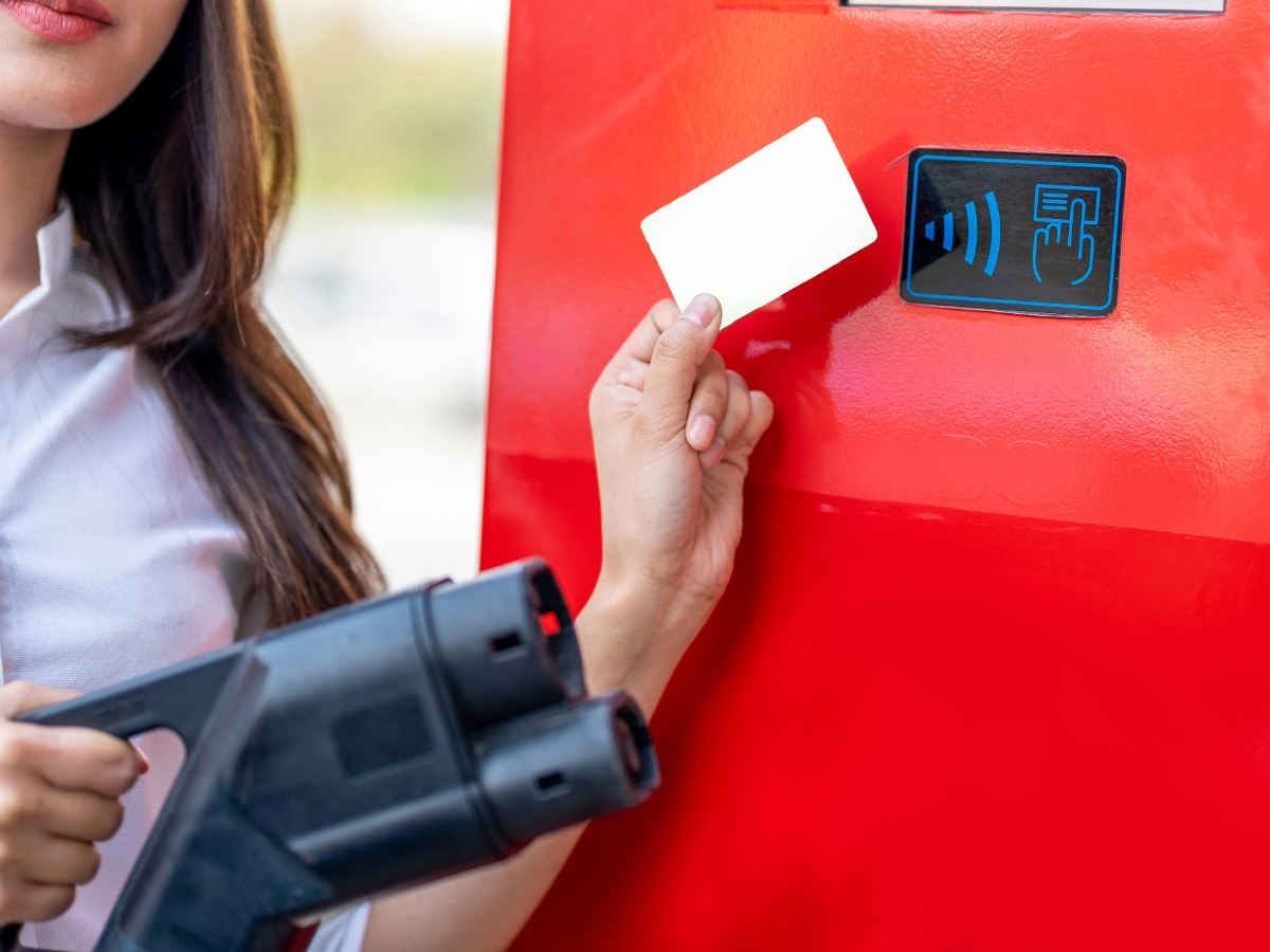 Card RFID per la ricarica dell'auto elettrica