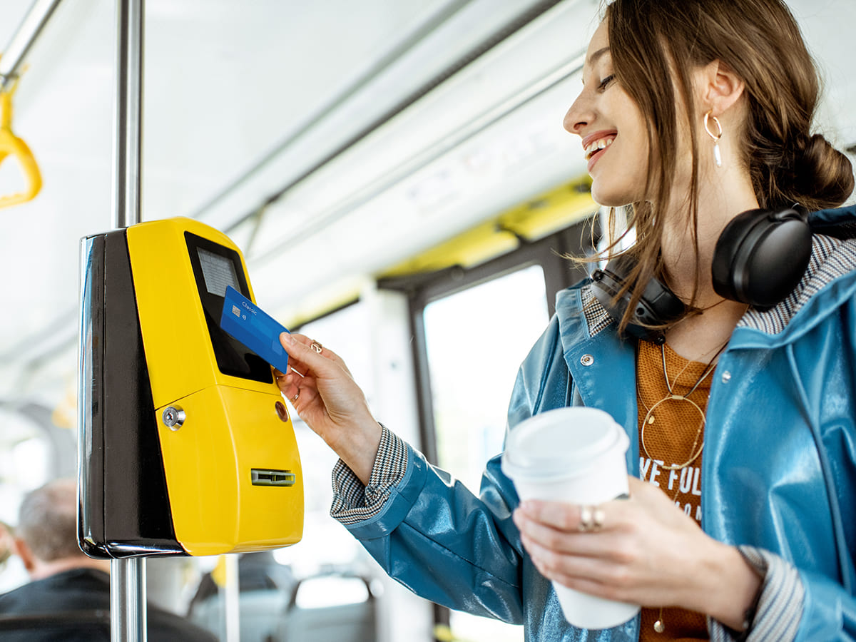 Tessera dual interface per il trasporto pubblico