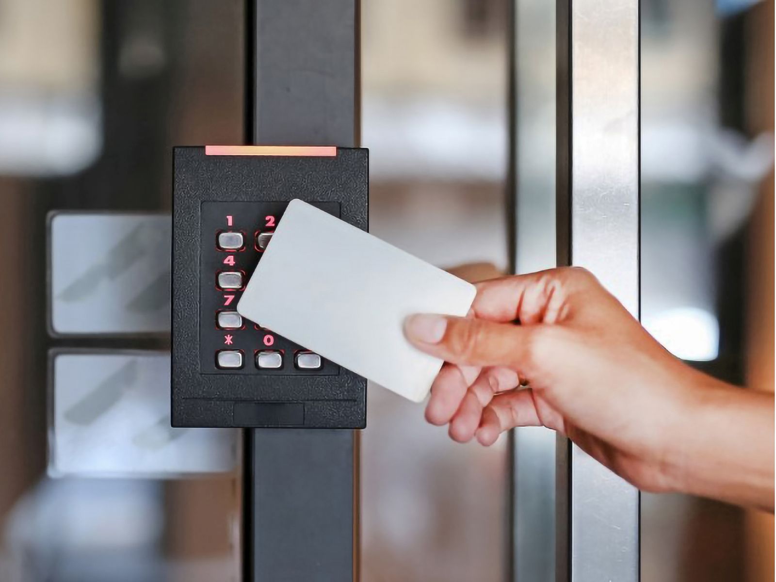 Ingresso in azienda con badge RFID